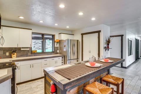 Kitchen | Keurig Coffee Maker