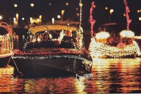 Get in the holiday spirit!  Stay with us & be FRONT ROW & DOCKSIDE for the Christmas Boat Parade this Saturday, December 6th!