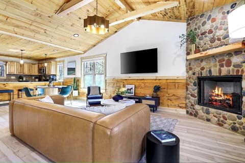 Lovely and Relaxing Living Room