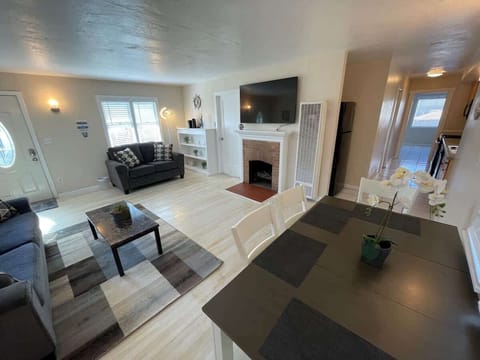 Living room / Dining Room