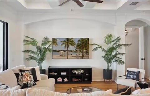 Welcome to our newly remodeled luxurious 5-bedroom, five 1/2-bathroom home House in Marco Island