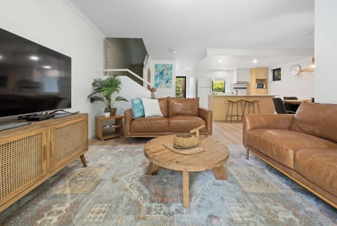 Lounge small