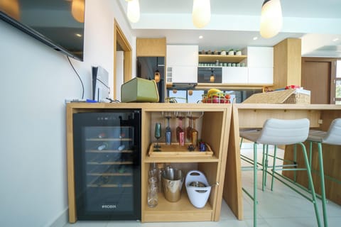 A wine cooler is also available!