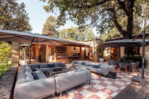 If you’re seeking the perfect location for an exceptional group retreat, look no further!