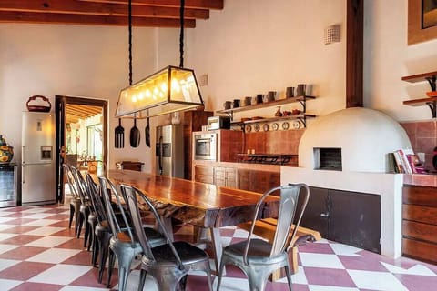 You’ll have everything you need to prepare magnificent meals at home