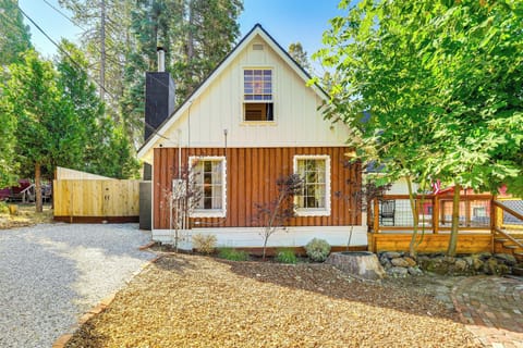 Twain Harte Vacation Rental | 3BR | 1BA | Stairs Required | 1,211 Sq Ft