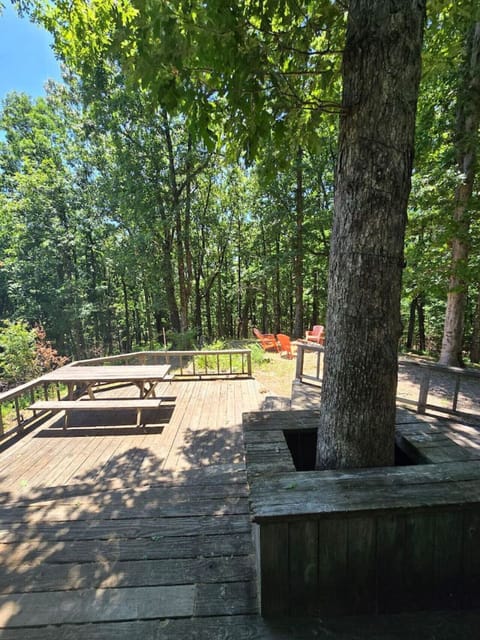 Side deck / overlook