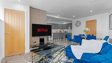 Living Room / Lounge