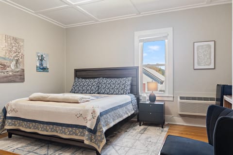 King Bed, Custom Mattress Made in Tennessee