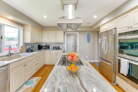 Kitchen | Dishwasher | Drip Coffee Maker