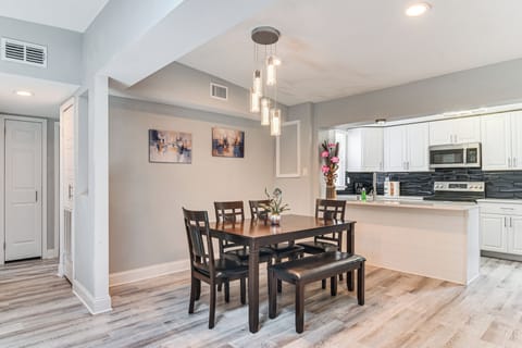 Dining Area | Dishware/Flatware