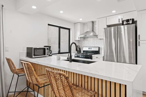 Enjoy meals made easy in the fully equipped kitchen