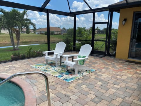 Large, spacious sun deck, relax and watch the sunrise or sunset!