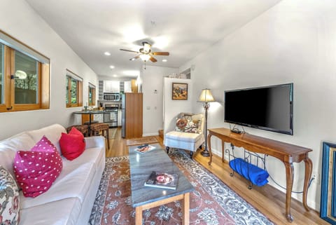 Welcome to your cozy Carmel retreat!