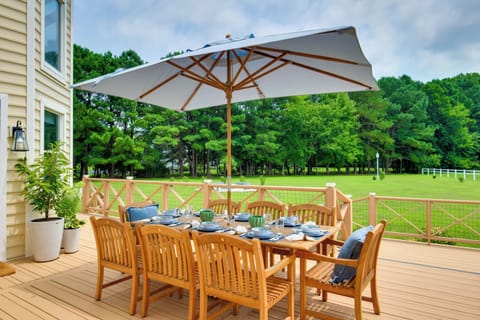 Berlin Vacation Rental | 4BR | 3.5BA | Stairs Required | 4,200 Sq Ft