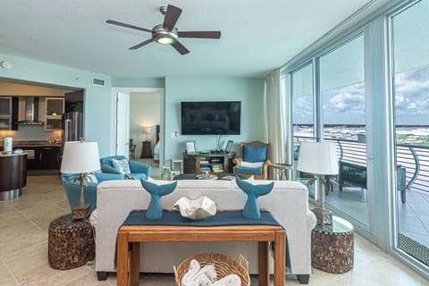 Bella Luna 1004 - Signature Properties