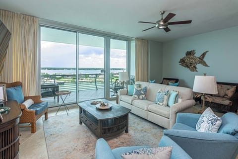 Bella Luna 1004 - Signature Properties