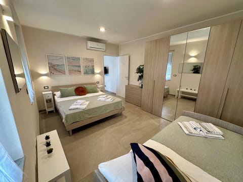 Bedroom (1)