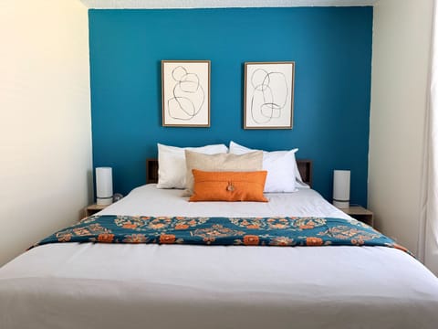 This HESTIA property offers all luxury mattresses on Queen beds and larger. This is a $2500 HELIX LUXE mattress which was the highest rated mattress in 2025