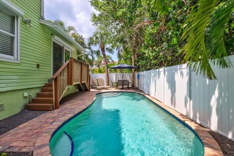 Private pool