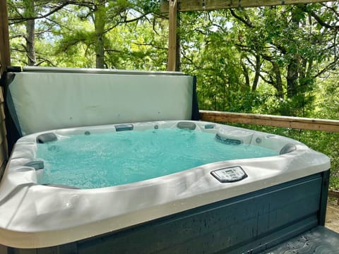 Private hot tub on back patio!