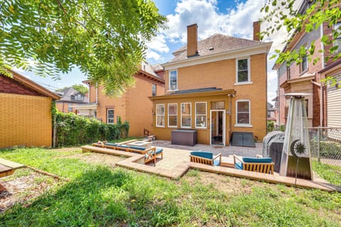 Pittsburgh Vacation Rental | 3BR | 1.5BA | Stairs Required | 2,100 Sq Ft