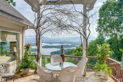 Hiawassee Vacation Rental | 5BR | 3BA | Steps to Enter | 4,000 Sq Ft