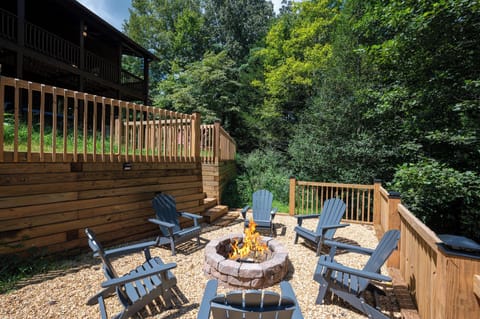 Blue Line Vista - Firepit