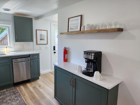 Kitchen with coffee bar area