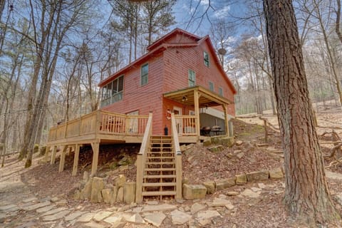 Creekside Cabin