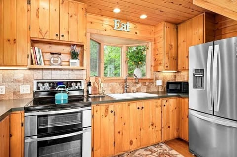 Full Kitchen in main cabin