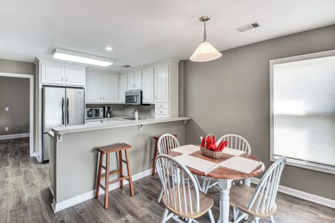 Dining Area | Basement