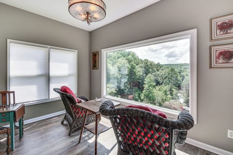 Lower Sunroom | Basement