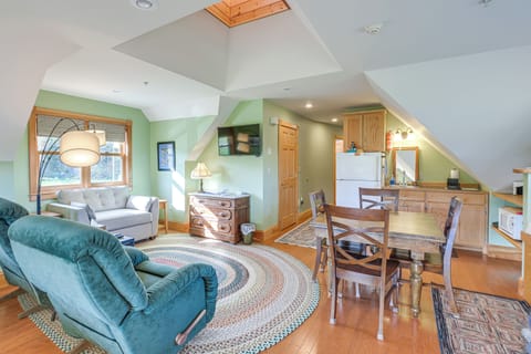Surry Vacation Rental | Studio | 1BA | 900 Sq Ft | Steps Required to Access