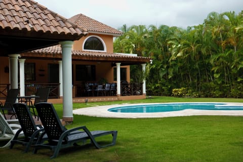 terrace .> Big Garden .> Private Pool .> WiFi