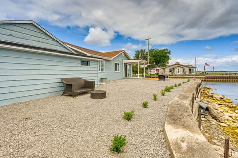 Backyard | Outdoor Seating