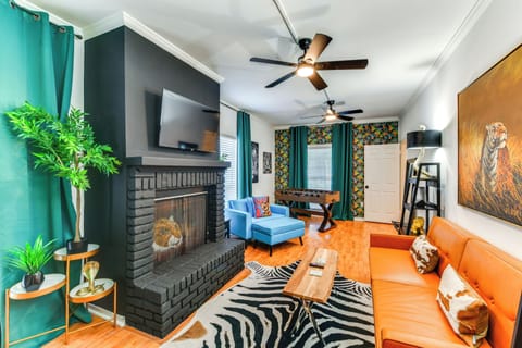 Baton Rouge Vacation Rental | 3BR | 2.5BA | 1,893 Sq Ft | 4 Steps to Enter