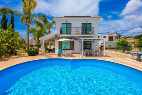 Beautiful villa with private pool and terrace