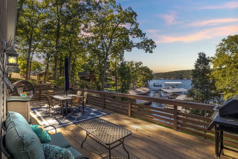 Upper Deck with an incredible view of the main channel and plenty of seating
