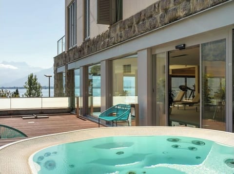 Hot Tub