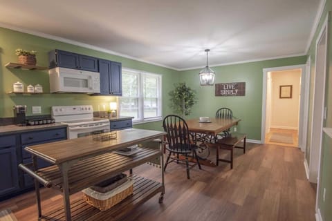 Whispering Woods Tracy City (2143)