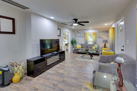Greenville Vacation Rental | 4BR | 2BA | 2,289 Sq Ft | Stairs to Enter