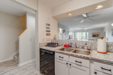 Kitchen with bar seating