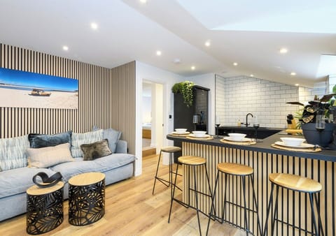 Living Room / Kitchen