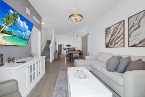 Convenience at Your Fingertips: In-House Washer & Dryer for Easy Living!