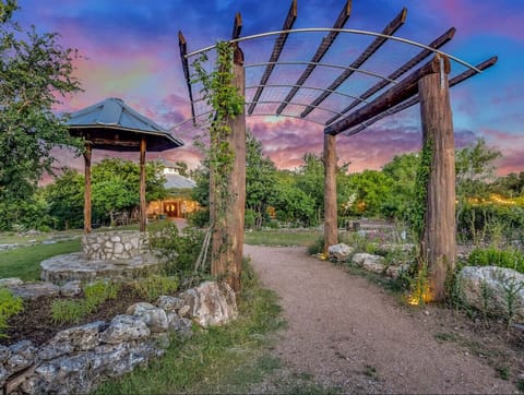 Welcome to The Heartsong Lodge