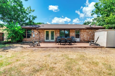 Bryan Vacation Rental | 3BR | 1.5BA | 2 Steps Required | 1,800 Sq Ft