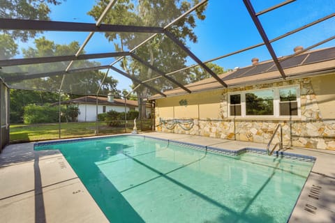 Spring Hill Vacation Rental | 3BR | 2BA | Step-Free Access | 1,491 Sq Ft