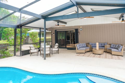 Screened in Covered Patio