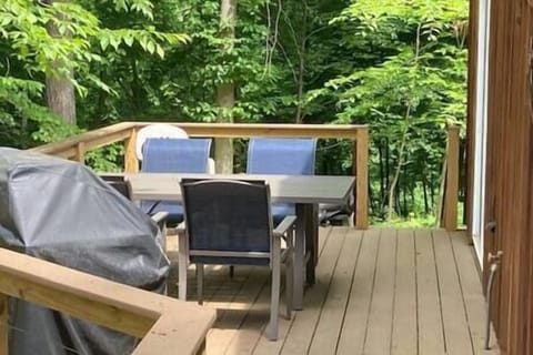 093b2cef-ce0a-4644-87b9-60fc93d0f9ef